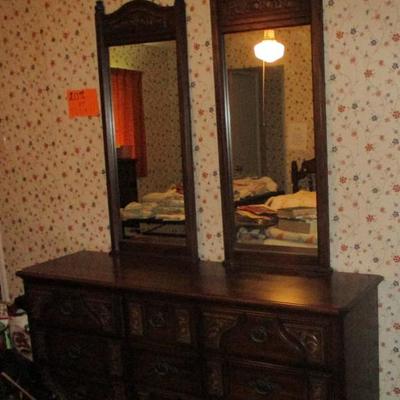 Vintage dresser with mirrors