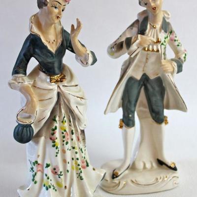 impressive collection of porcelain figurines