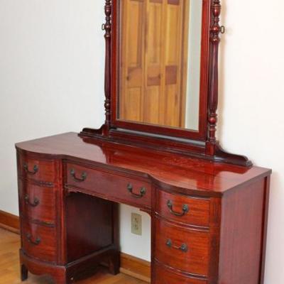 bedroom ensemble, including dressing table