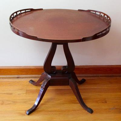 pair of oval side tables 