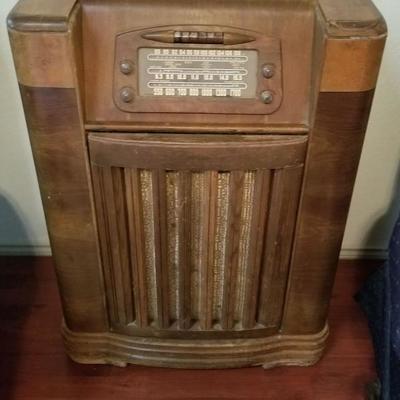 Vintage radio and record player