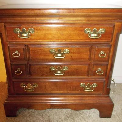 Small chest of drawers $210