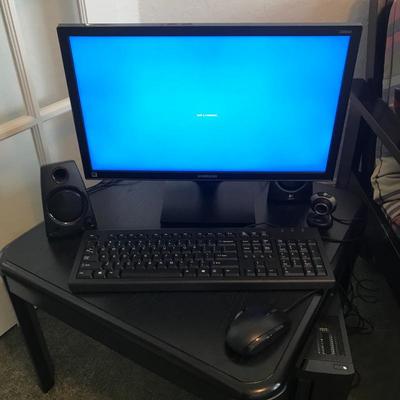 Desk Top Computer with monitor, keyboard and all accessories in good working condition