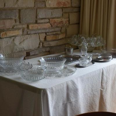 Glass Punch Bowls, Platters, & Serving Trays