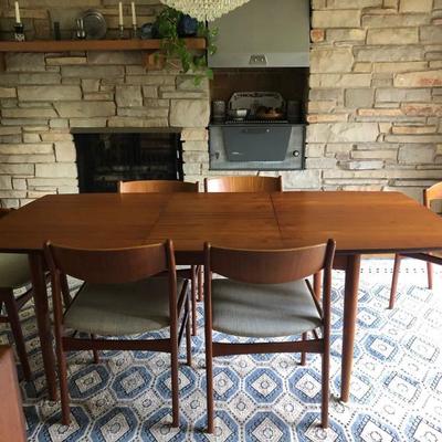 Mid-Century Dining Table & 6 Chairs