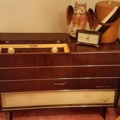 Grundig Stereo Console