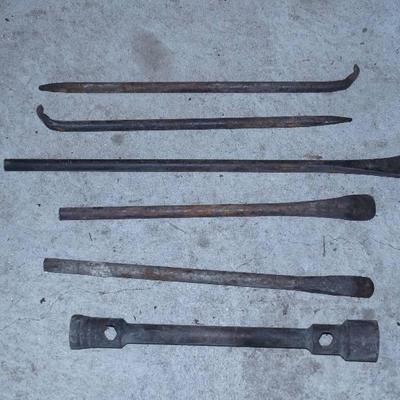 Lot of Tire Changing  Mounting Tools.........