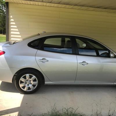 2008 Hyundai Elantra SE with only 18,763 miles 2.0 liter with new tires and recent tune up