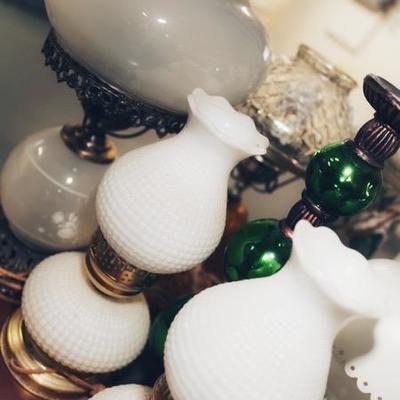 Vintage milk glass lamps / table lamps / tole lamps / Gone with the Wind style lamps