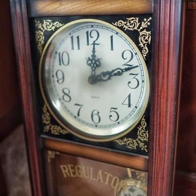 Regulator wall clock