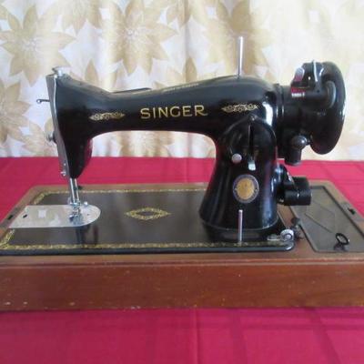 Early 1900s Singer Sewing Machine