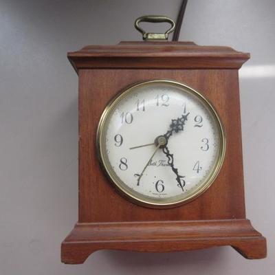 Vintage plug in clock