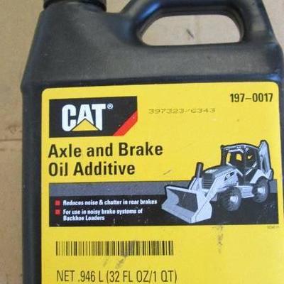Lot of 11 Quarts 197-0017 Cat Axle & Brake Oil Add ...