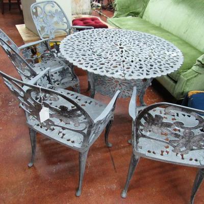 Metal Patio Table & 4 Arm Chairs