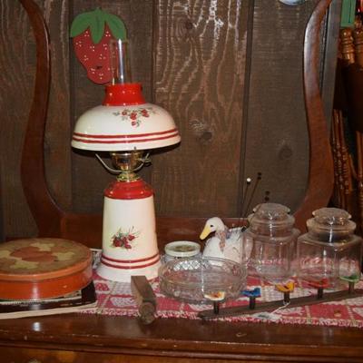 Vintage Table Lamp & Home Decor