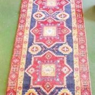 Handmade Wool Kurdish Rug 3'10x8'10
