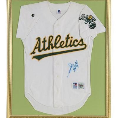 30.75â€³ x 36.75â€³ | Reggie Jackson | Oakland Athletics | Jersey | Autographed
A framed Reggie Jackson autographed Oakland Athletics...