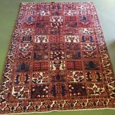 Handmade Wool Bakhtiari Rug 5'7x10'