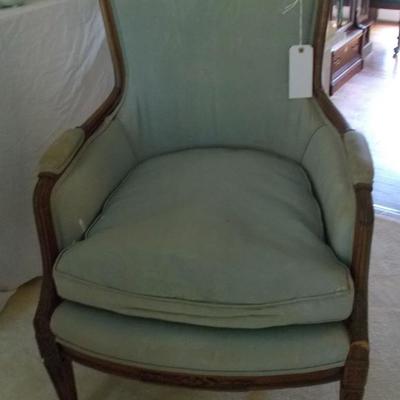 Chair $65 as is
27 X 22 X 32"