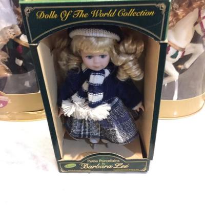 Dolls of the World - Barbara Lee.