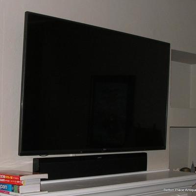 LARGE TV WORKING