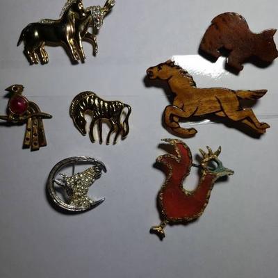 Lot of Cool Vintage Animal Pins