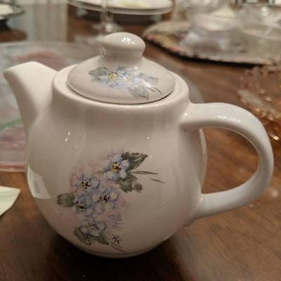 tea pot  glass platter