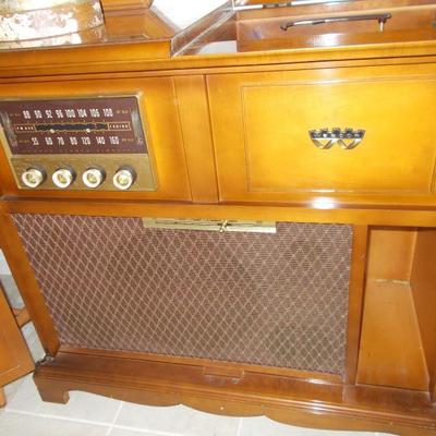 Weboor 1960's stereo and radio $130