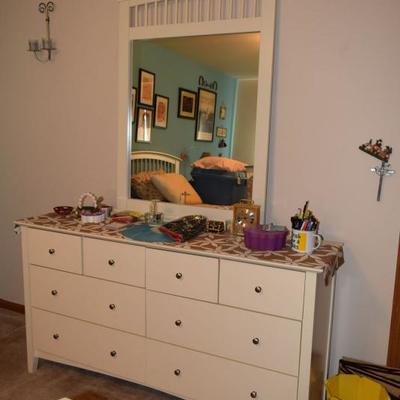 Dresser w/ Mirror & Home Decor