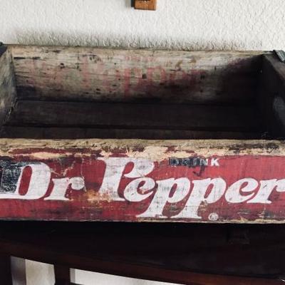 Vintage Dr Pepper wood case. $40