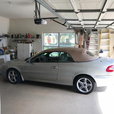 2001 Volvo c70 convetible with only 98,000 miles, has new top Vin No # yvinc56dx1l023263 
