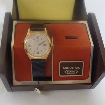 â€˜Pineclaireâ€™ Online Estate Sale Auction is currently open for bidding! All bids start at $1 with no reserves. To VIEW more photos and...