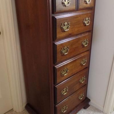 â€˜Pineclaireâ€™ Online Estate Sale Auction is currently open for bidding! All bids start at $1 with no reserves. To VIEW more photos and...