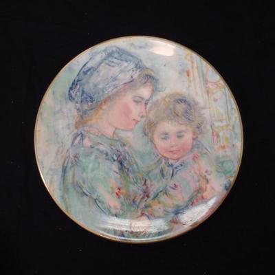 â€˜Pineclaireâ€™ Online Estate Sale Auction is currently open for bidding! All bids start at $1 with no reserves. To VIEW more photos and...
