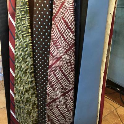 Ties. Large selection 