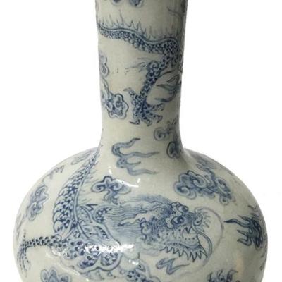 Very Old Chinese Dragon Vase.