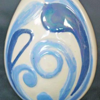 Painted Ceramic Egg - Neat! Paisley Shapes