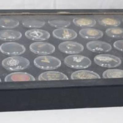Collector Case with 50 Padded Vials in a Glass Cov13