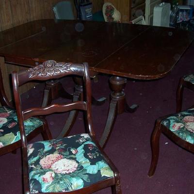 Dining table with 4 chairs/matching hutch