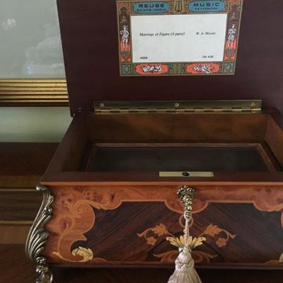 Reuge Swiss Music Box, Mozart! 