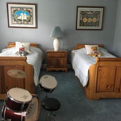 Thomasville Pine Sleigh Beds, Pair, First Act Kid's Drum Set 
