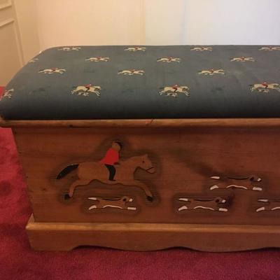 Fox Hunting Blanket Chest 