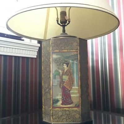 Tin Lamp with Geisha 