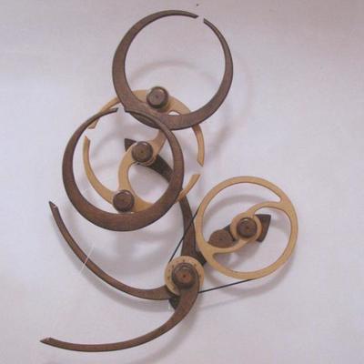 'Tango' by David C. Roy
sculptural kinetic clock
approx. 25