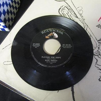 Vintage Elvis Presley 45rpm Record Album