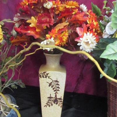 Dry Flowers and Vases
