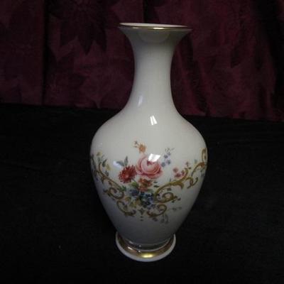Lenox beautiful flower vase