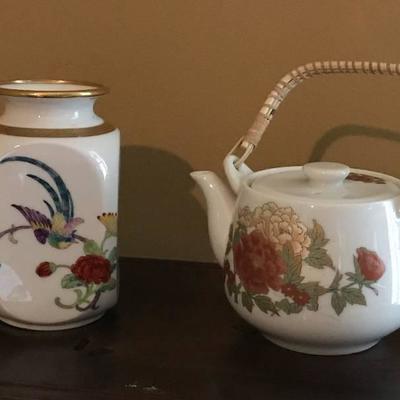 Ceramic Asian teapot and Vase