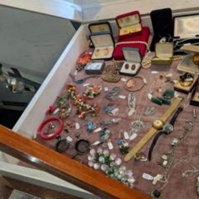 Vintage costume and fine jewelry.