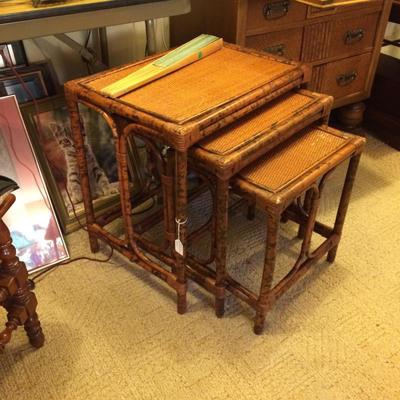 Complete set of Ratan nesting tables.